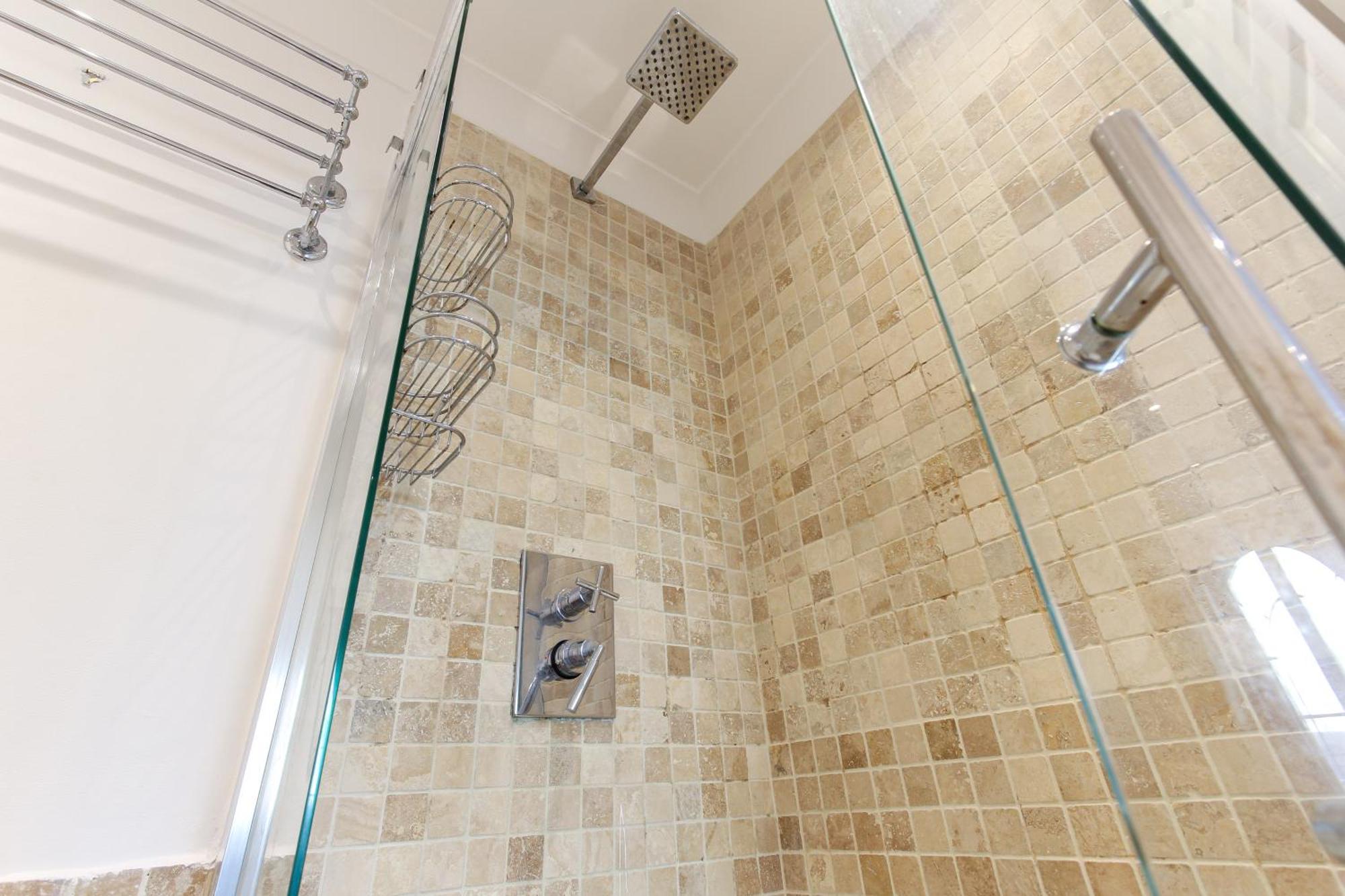 Elegant 2bd Flat In Marina - Free Parking Appartamento