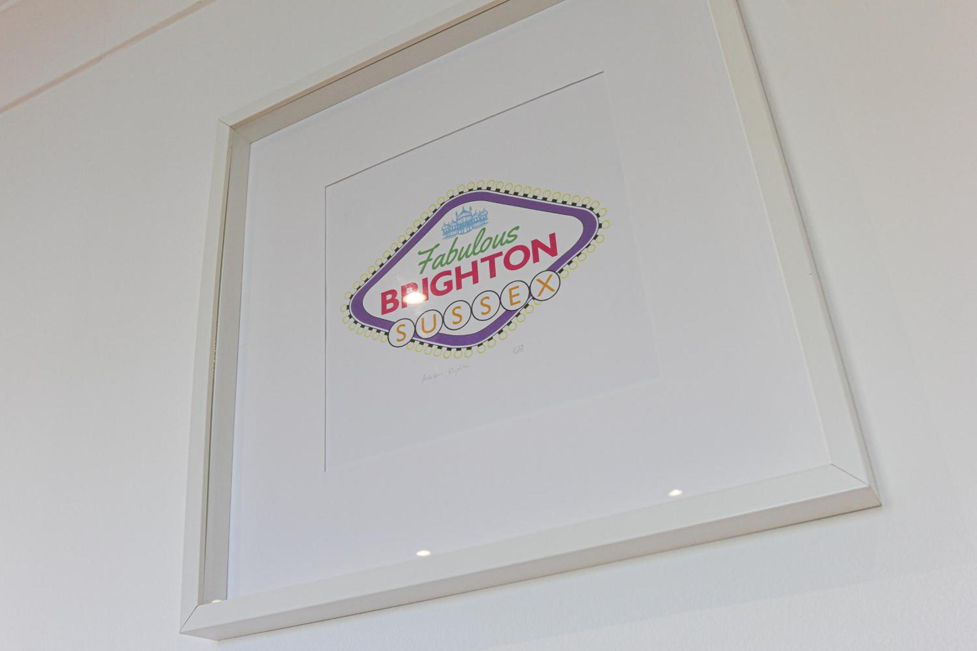 Elegant 2bd Flat In Marina - Free Parking Brighton