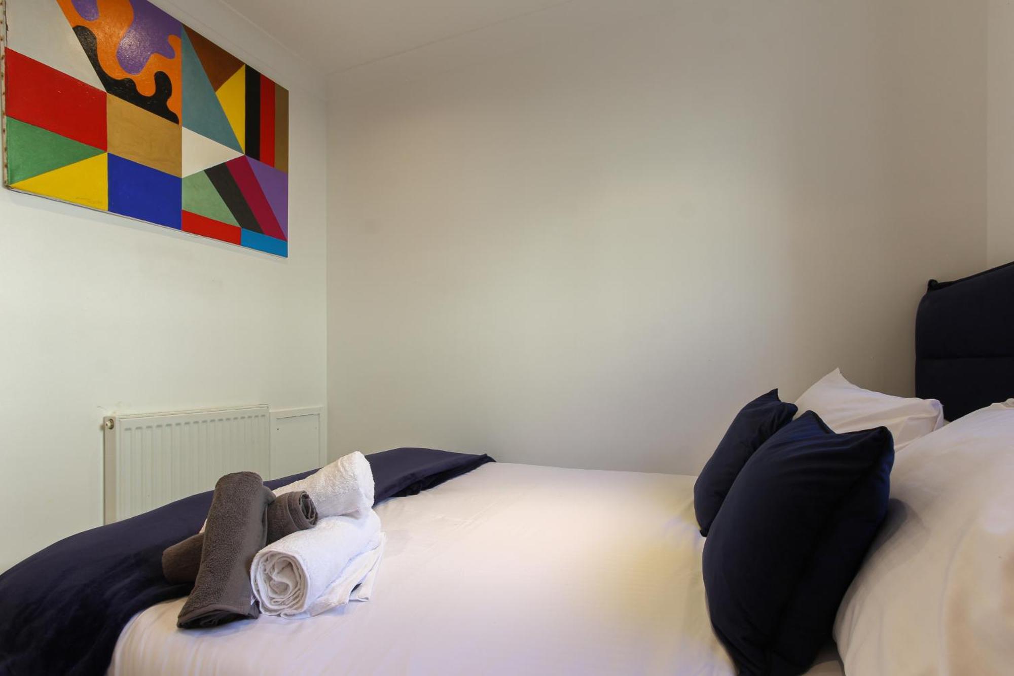 Elegant 2bd Flat In Marina - Free Parking * Hove